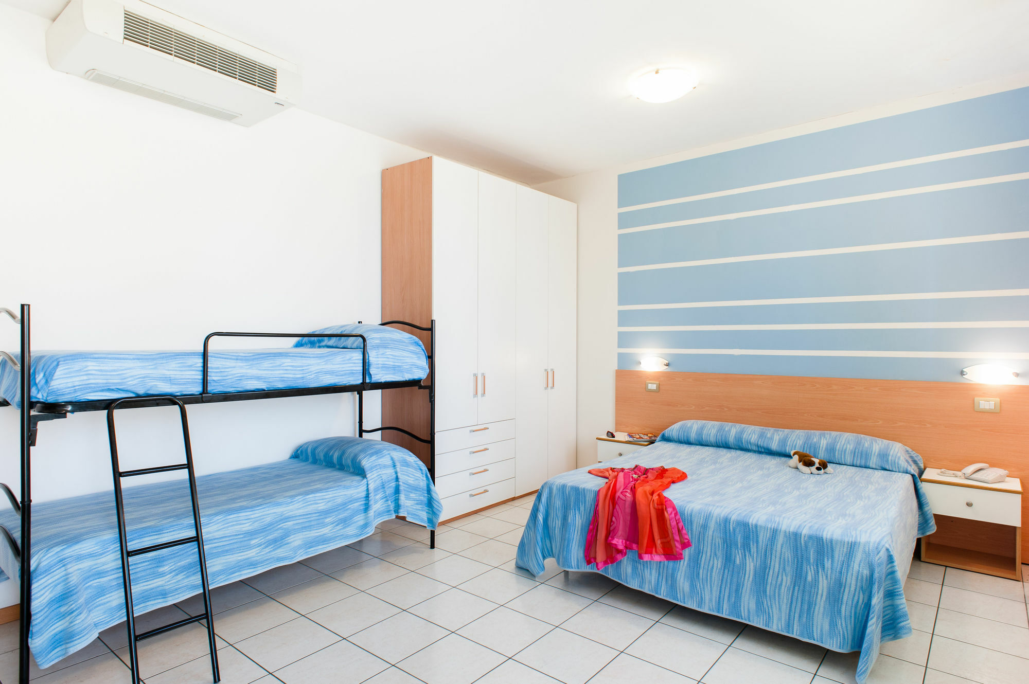 Welcome Residence Per Famiglie Римини Екстериор снимка